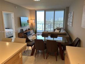 16385 Biscayne Blvd 2017, North Miami Beach FL 33160