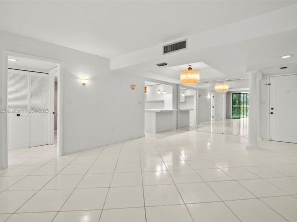 9735 NW 52nd St 115, Doral FL 33178
