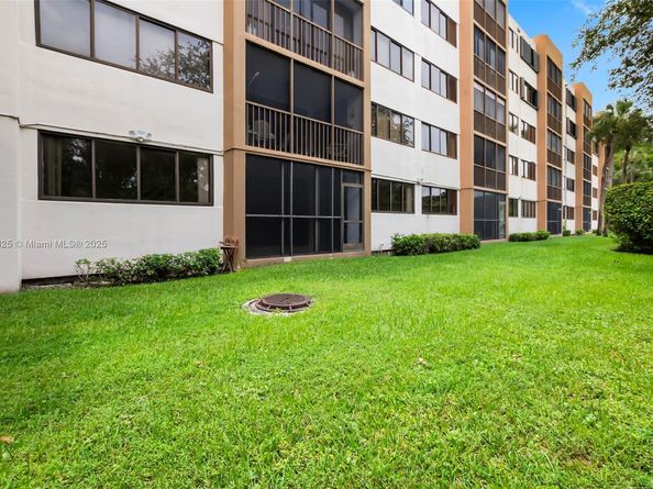 9735 NW 52nd St 115, Doral FL 33178