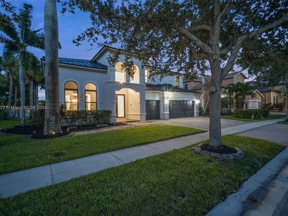 3844 W Hibiscus St, Weston FL 33332