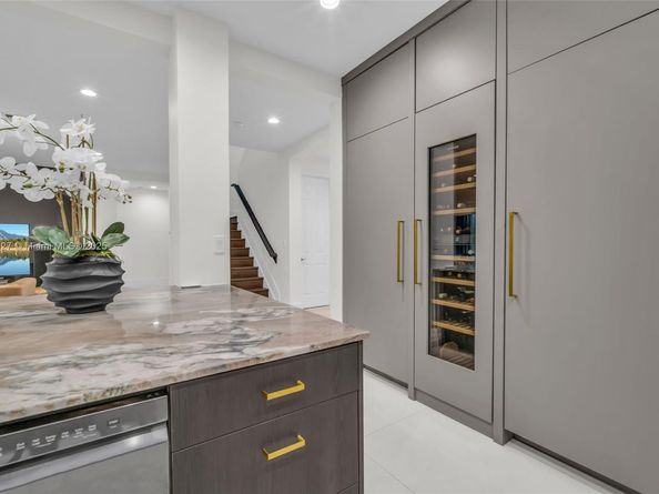 3844 W Hibiscus St, Weston FL 33332