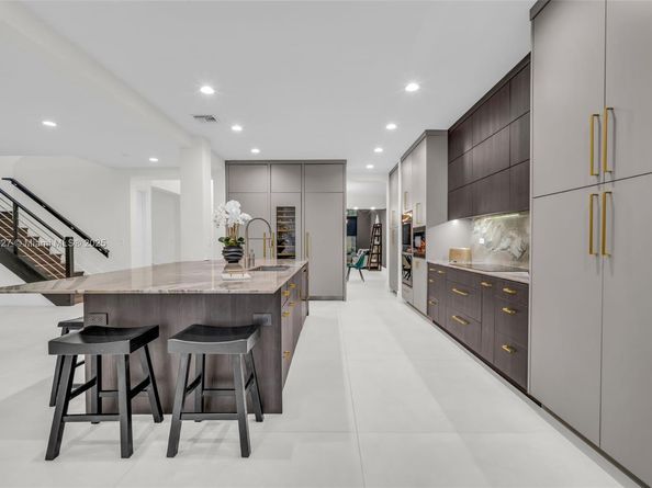 3844 W Hibiscus St, Weston FL 33332