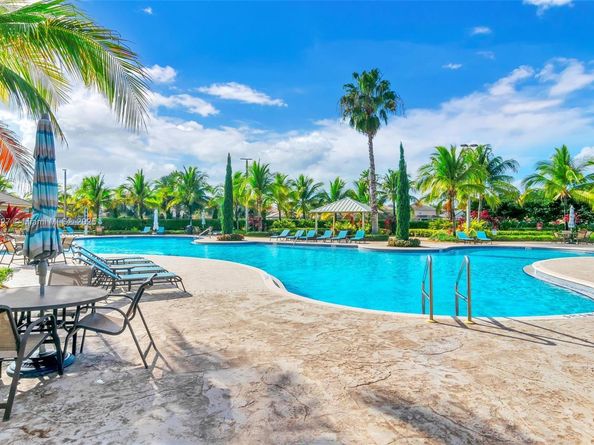 3844 W Hibiscus St, Weston FL 33332
