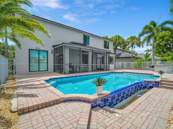 3844 W Hibiscus St, Weston FL 33332