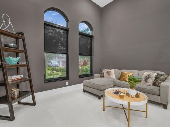3844 W Hibiscus St, Weston FL 33332
