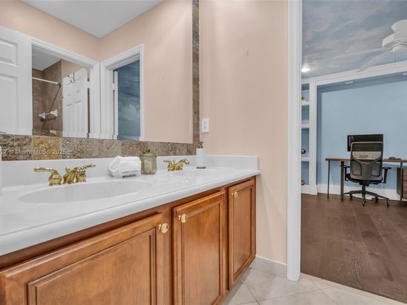 3844 W Hibiscus St, Weston FL 33332