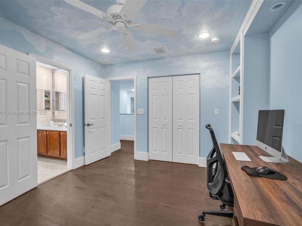 3844 W Hibiscus St, Weston FL 33332
