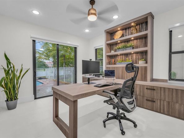 3844 W Hibiscus St, Weston FL 33332