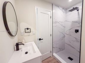 9202 NW 81st Ct, Tamarac FL 33321