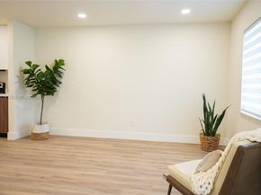 9202 NW 81st Ct, Tamarac FL 33321