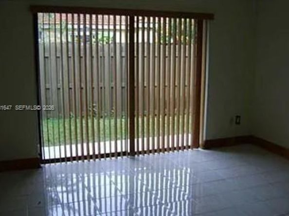 7010 SW 103rd Pl, Miami FL 33173