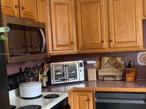 7010 SW 103rd Pl, Miami FL 33173