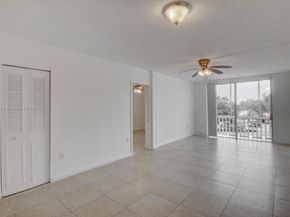 6701 NW 169th St B301, Hialeah FL 33015