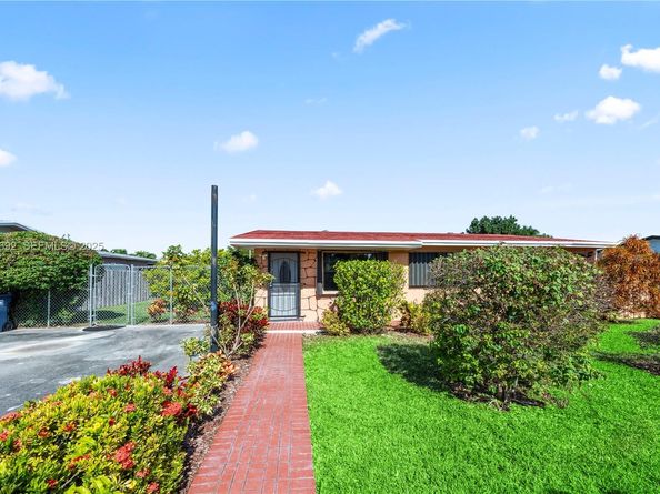 14731 SW 285th St, Homestead FL 33033