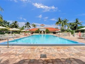 20000 E Country Club Dr 112, Aventura FL 33180