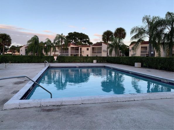 7406 Woodmont Ter 205, Tamarac FL 33321