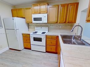 7406 Woodmont Ter 205, Tamarac FL 33321