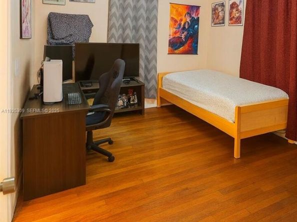 3321 SW 18th St, Miami FL 33145