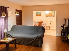 3321 SW 18th St, Miami FL 33145