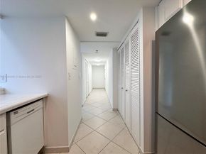 540 Brickell Key Dr 302, Miami FL 33131