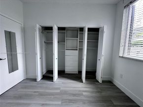 540 Brickell Key Dr 302, Miami FL 33131
