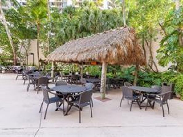 540 Brickell Key Dr 302, Miami FL 33131