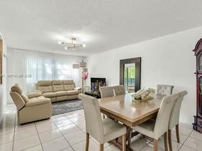 15430 SW 82nd Ln 625, Miami FL 33193