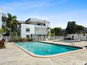 1800 SW 25th St 2102, Miami FL 33133