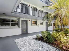 1800 SW 25th St 2102, Miami FL 33133