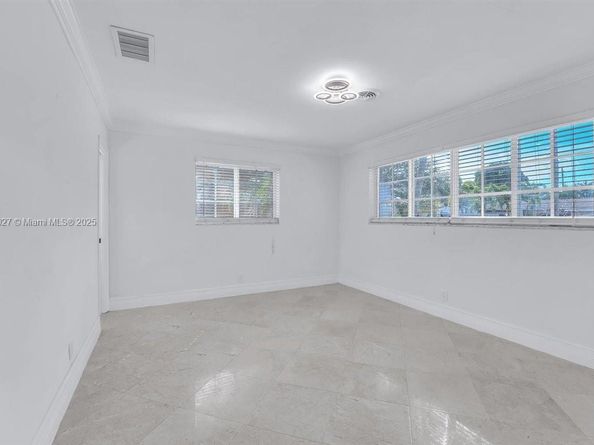 2005 N 36th Ave, Hollywood FL 33021