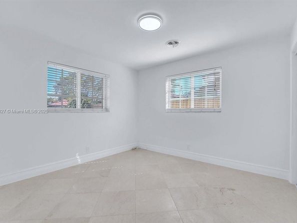 2005 N 36th Ave, Hollywood FL 33021