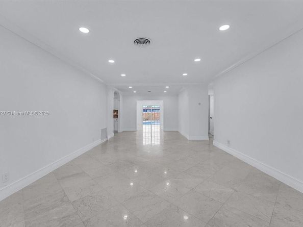 2005 N 36th Ave, Hollywood FL 33021