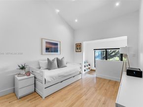 6611 SW 72nd St 38, South Miami FL 33143