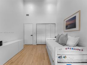 6611 SW 72nd St 38, South Miami FL 33143