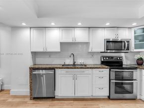 6611 SW 72nd St 38, South Miami FL 33143