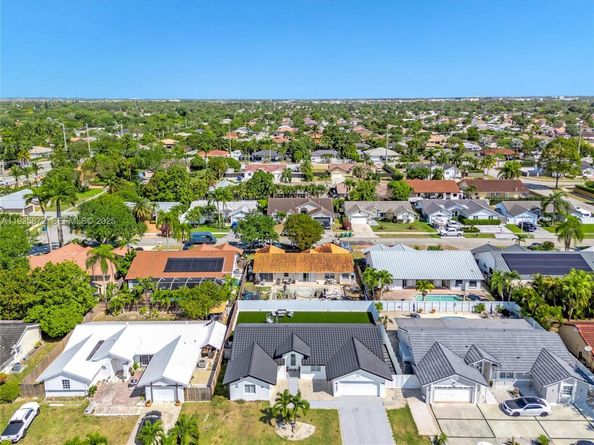 14631 SW 162nd St, Miami FL 33177