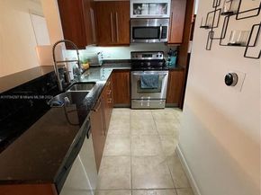 7350 SW 89th St 817S, Miami FL 33156