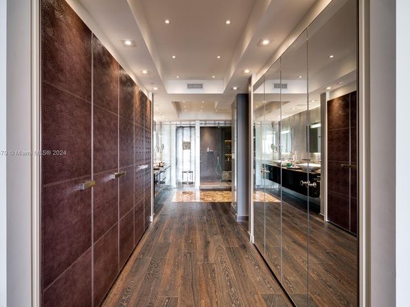 Undisclosed Address #A11640470, Miami Beach FL 33109