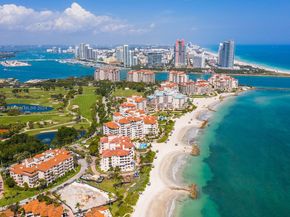 Undisclosed Address #A11640470, Miami Beach FL 33109
