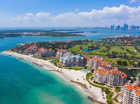 Undisclosed Address #A11640470, Miami Beach FL 33109