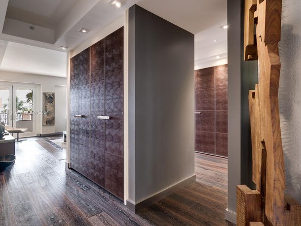 Undisclosed Address #A11640470, Miami Beach FL 33109