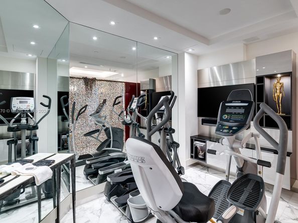 Undisclosed Address #A11640470, Miami Beach FL 33109