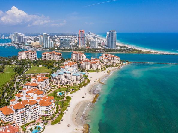 Undisclosed Address #A11640470, Miami Beach FL 33109
