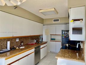 3400 NE 192nd St 1712, Aventura FL 33180