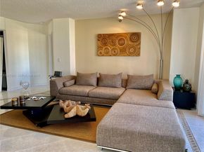 3400 NE 192nd St 1712, Aventura FL 33180