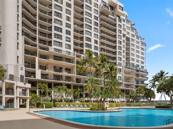 540 Brickell Key Dr 1519, Miami FL 33131