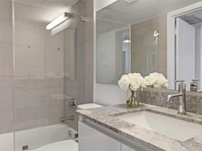 540 Brickell Key Dr 1519, Miami FL 33131
