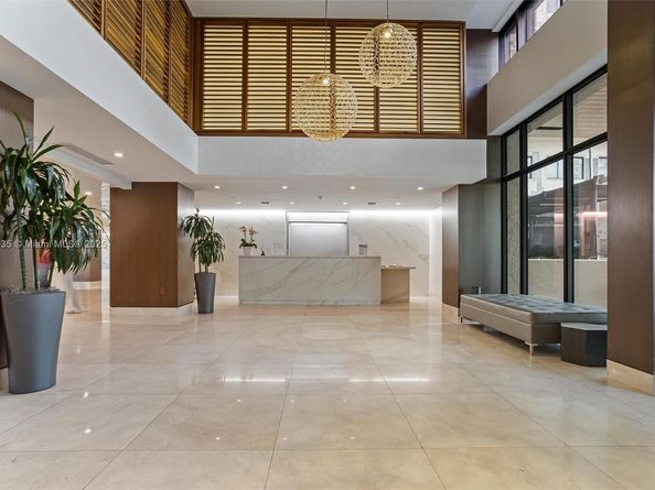 540 Brickell Key Dr 1519, Miami FL 33131