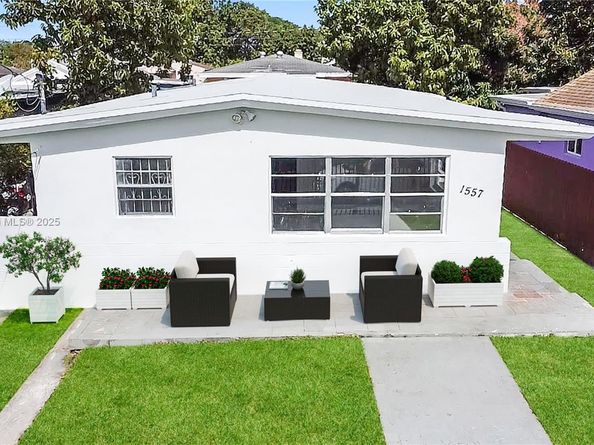 1557-55 NW 66th St, Miami FL 33147