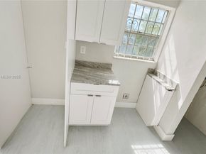 1557-55 NW 66th St, Miami FL 33147